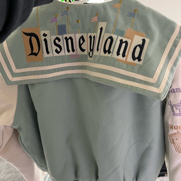Disneyland Her Universe Marquee Varsity Jacket SZ XL - Picture 2 of 3